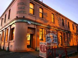 Royal Oak Hotel，位于巴拉腊特的酒店