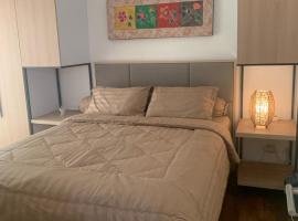 M-town residence cozy apartment gading serpong，位于Pumpangsineng的酒店