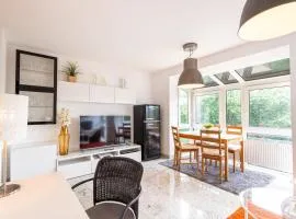 Rob's Place - Ruhige 2-Zi-City-Oase mit Panorama über den Weberplatz