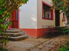 Pensiunea Deceneu，位于斯勒尼克的酒店