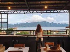 科隆卡里斯景点旅馆