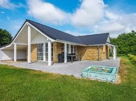 6 person holiday home in Ansager