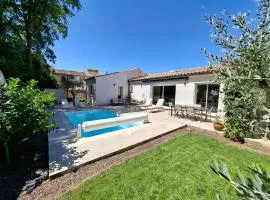 La maison sous les pins