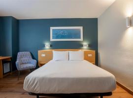 Travelodge Alicante Puerto，位于阿利坎特的酒店
