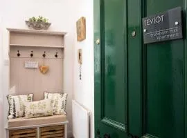 Teviot - Town Apt Wedding guest early check in