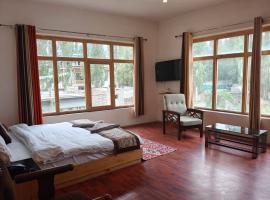 Hotel Sambhava Inn, Leh，位于列城的酒店