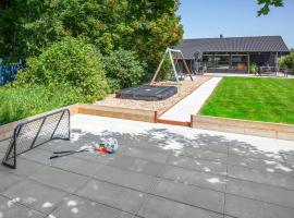 Awesome Home In Bindslev With Sauna，位于宾德斯莱弗的酒店