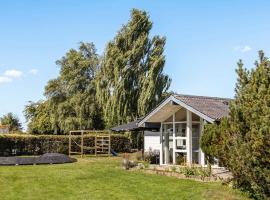 Lovely Home In Hejls With Wifi，位于Hejlsminde的酒店