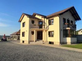 Casă de Vacanță Raul