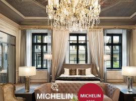Hotel H15 Luxury Palace - Destigo Hotels，位于克拉科夫的酒店