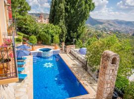 Casa Estrella de la Valenciana Hotel Boutique，位于瓜纳华托的带热水浴缸的酒店