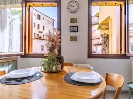 Domus Civico 16
