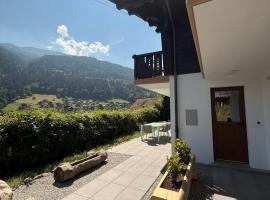 Chalet cosy au pied des Portes du Soleil，位于Troistorrents的乡村别墅