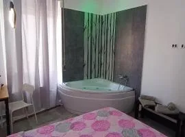 Elly Guest house