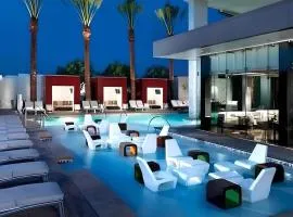 Palms Place