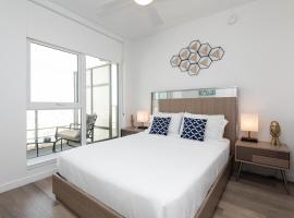 Skyline Suites，位于北好莱坞的带泳池的酒店