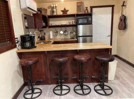 Dusty Rose The Wild West 40 Homestead，位于Cane Beds的酒店