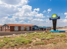 Days Inn by Wyndham Rawlins，位于罗林斯的酒店