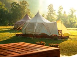 Glamping Gozdna Jasa，位于博维茨的酒店