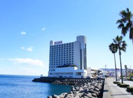 鸠屋阳光日式旅馆，位于伊东的酒店