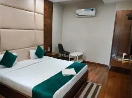 Hotel O Clock Tower Dehradun Formerly Dooncity Suites