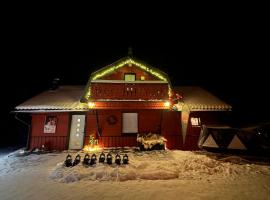 Camp Caroli Villa Aurora，位于尤卡斯耶尔维的自助式住宿