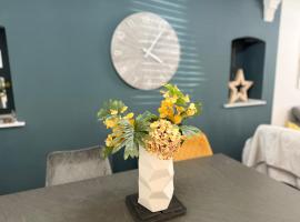 Crosskeys Cottage，位于Crosskeys的酒店