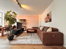 Designer-Apartment mit Balkon und Kaffeebar, Elbnah