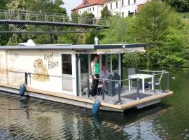 Traumhaus-auf-dem-Wasser-Modernisiertes-Hausboot-13-x-4-m