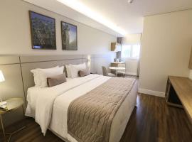 Hotel 4WOO，位于Telêmaco Borba的酒店