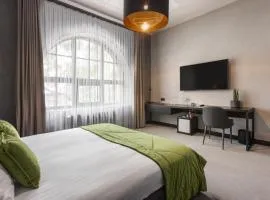 BRYK Hotel - Maestro