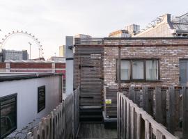 Luxe 22 Rooms opposite Church，位于大德里菲尔德的酒店