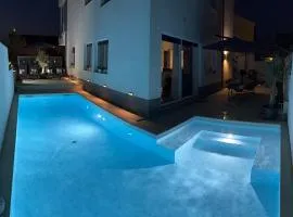 Apartment with private Swimming pool