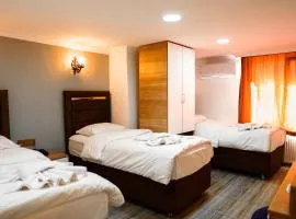 LAOS BOUTIQUE HOTEL&Hostel