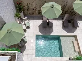 Mesbeglia Luxury Rooms