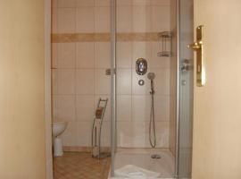 Hotel & Restaurant Ratskeller Lindow，位于林多夫的酒店