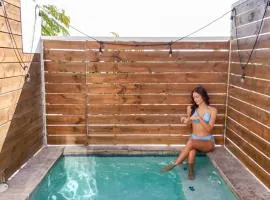 Casa Loba Suite 3 with private pool and tub