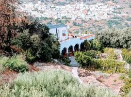 Casa rural para 4 personas, 2 dormitorios y terraza sombreada - El Cortijo Escondido, La Uva