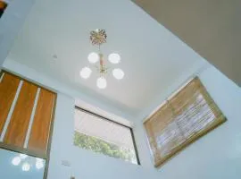 The River House - Govantes Guesthouse