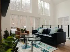The Greenhouse with Indoor Slide close to Hocking Hills
