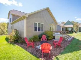 Downtown West Jefferson Home - Fireplace - Sleeps 8