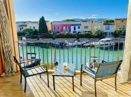 VUE Canal Superbe - Piscine - Parking Privé - Intérieur Neuf