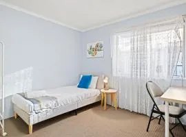 Modern Private Single Room - Centrally Located at Liverpool - Shared Bathroom