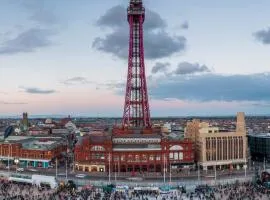 Reads Avenue 1 Bed Apartment - Next To H&A Social Club - Minutes from Winter Gardens & Town Centre!