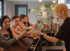 广州背包十年青年旅舍（彩虹桥地铁站店），位于广州的青旅