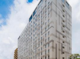 THE NEST NAHA，位于那霸的带泳池的酒店