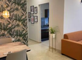 HomeyStays 2BHK Lakeside walk，位于Rāi的酒店