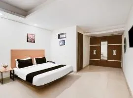 Super Townhouse Patparganj Near Max Super Speciality Hospital
