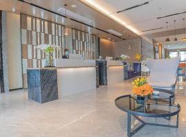 Echarm Hotel Zigong Machishui Wanda Plaza，位于Shuping的酒店