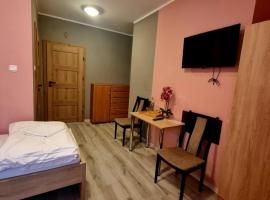 Dom Brama Mazur，位于奥斯特罗达的酒店